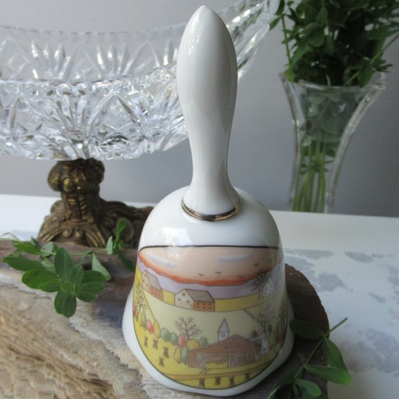 Porcelain Bell Village Landscape, Japan - Picture 4 of 13